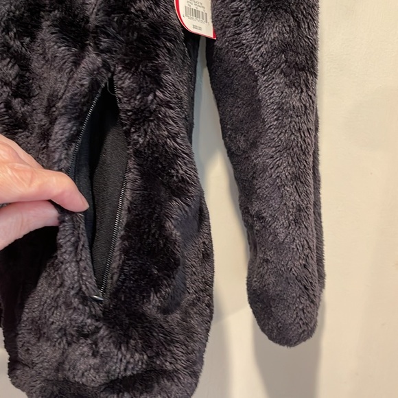 FILA Sweater - Large - Picture 4 of 10